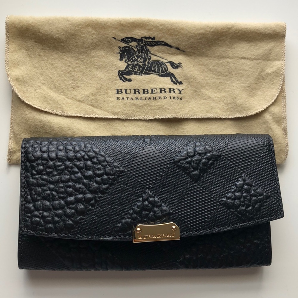 Brand new authentic Burberry wallet